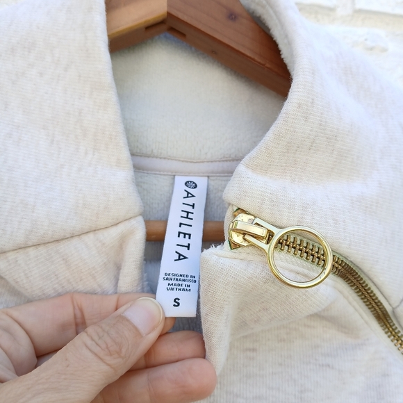 Athleta Cozy Karma Asym Pullover Small - Picture 4 of 9